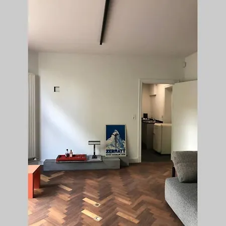 Xlsr, Lightfull Garden In The Center Of Apartment